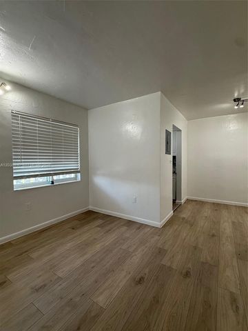 10 NW 77th St 2, Miami, FL 33150