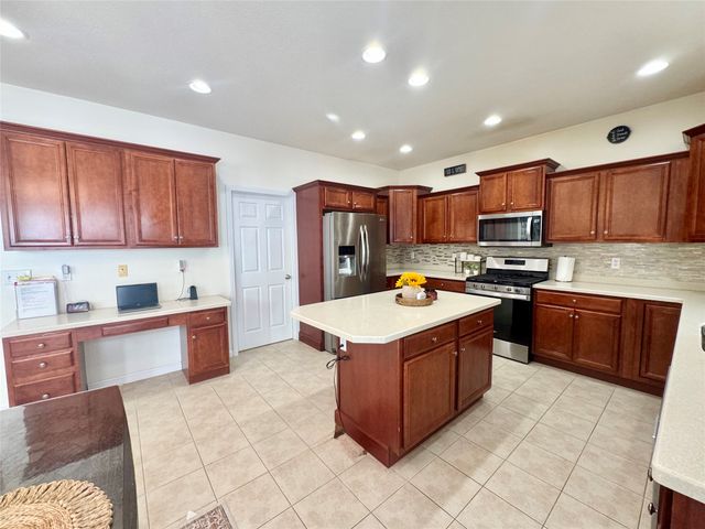 4295 STONE CREEK Drive, Erie, PA 16506