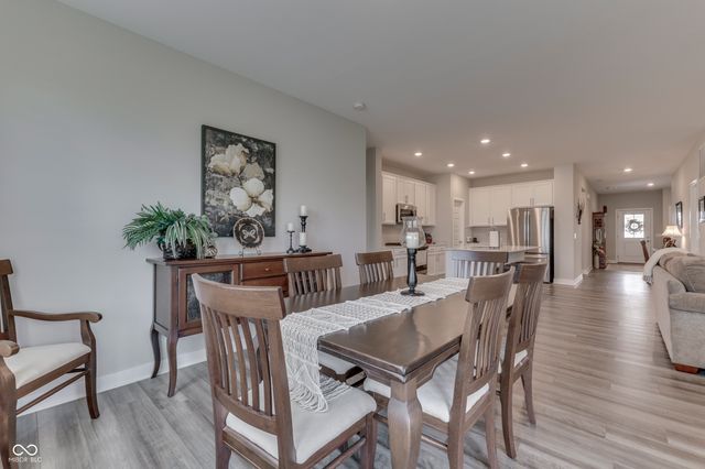 3644 Chalmers Drive, Bargersville, IN 46106