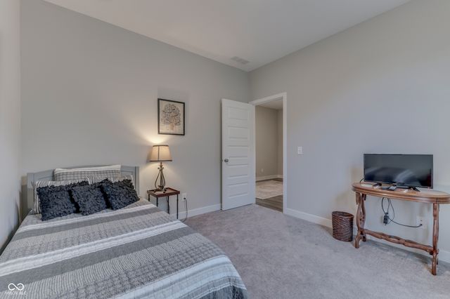 3644 Chalmers Drive, Bargersville, IN 46106