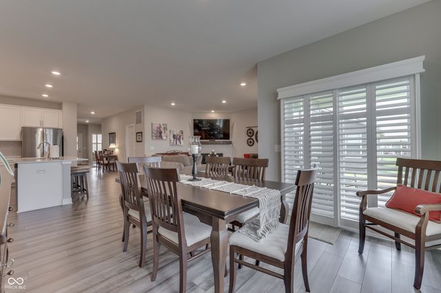 3644 Chalmers Drive, Bargersville, IN 46106