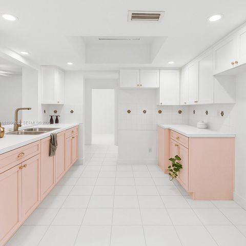 5706 NW 81st Ave, Tamarac, FL 33321