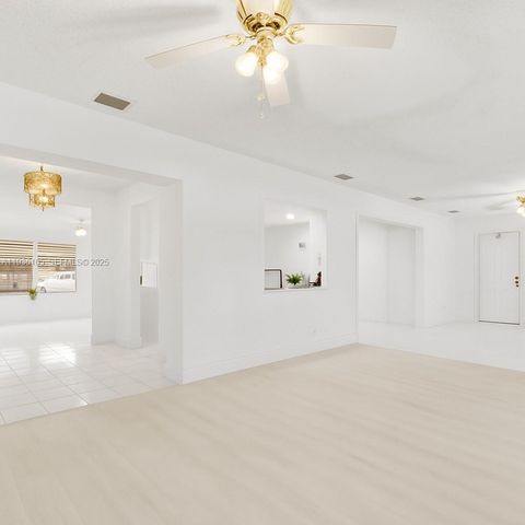 5706 NW 81st Ave, Tamarac, FL 33321