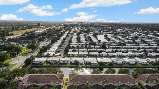 5706 NW 81st Ave, Tamarac, FL 33321