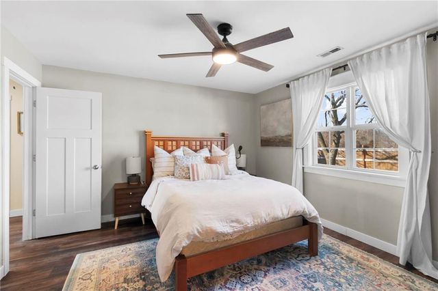 1113 Foxridge Drive, Warrensburg, MO 64093