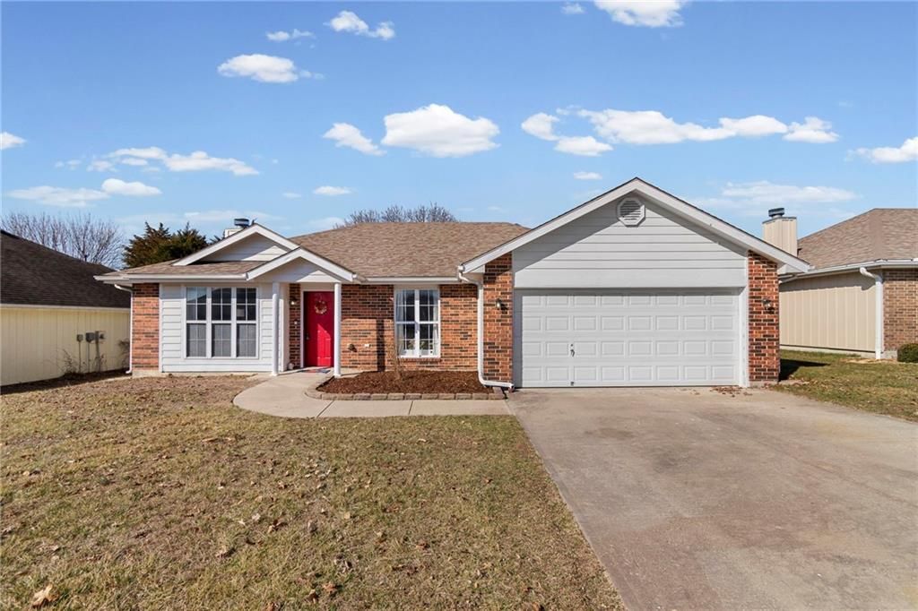 1113 Foxridge Drive, Warrensburg, MO 64093