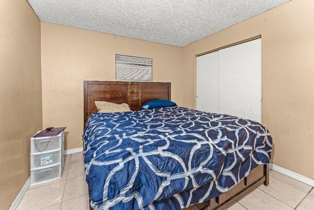 330 W 22nd Court, Riviera Beach, FL 33404