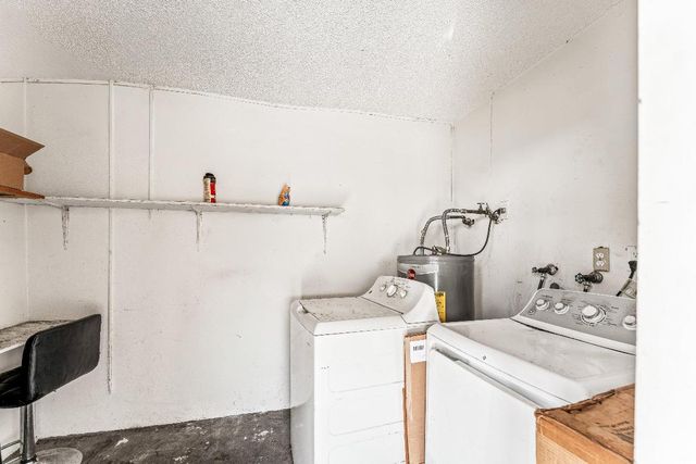 330 W 22nd Court, Riviera Beach, FL 33404