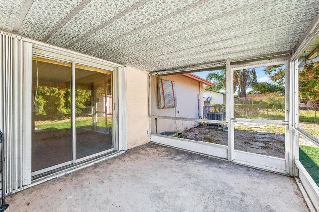 330 W 22nd Court, Riviera Beach, FL 33404