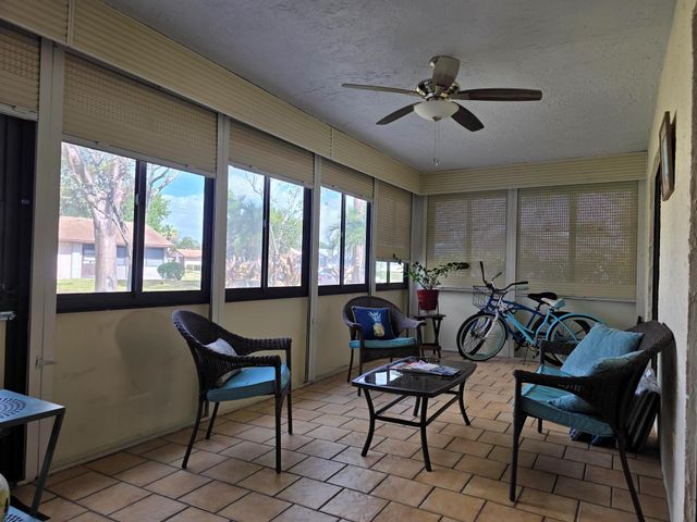 6126 Elsinore Circle, Greenacres, FL 33463