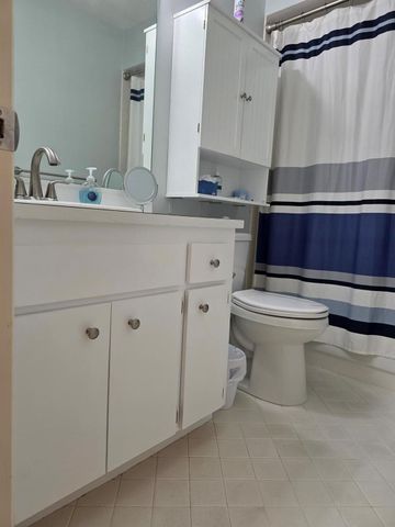 6126 Elsinore Circle, Greenacres, FL 33463