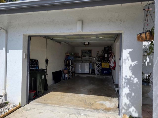 6126 Elsinore Circle, Greenacres, FL 33463