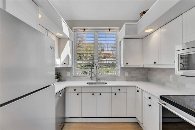 133 Walton Heath Way, Mashpee, MA 02649