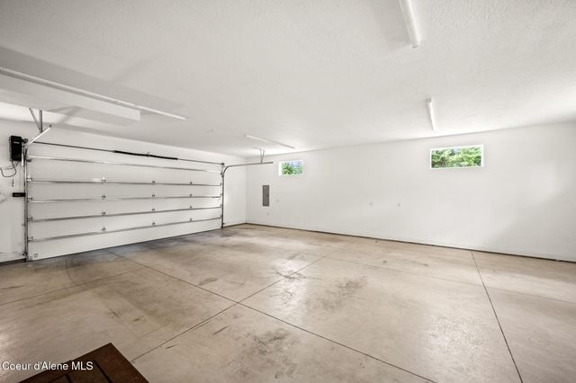 32926 N 10th AVE, Spirit Lake, ID 83869