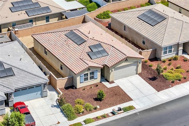 19794 Barnfield Place, Riverside, CA 92507