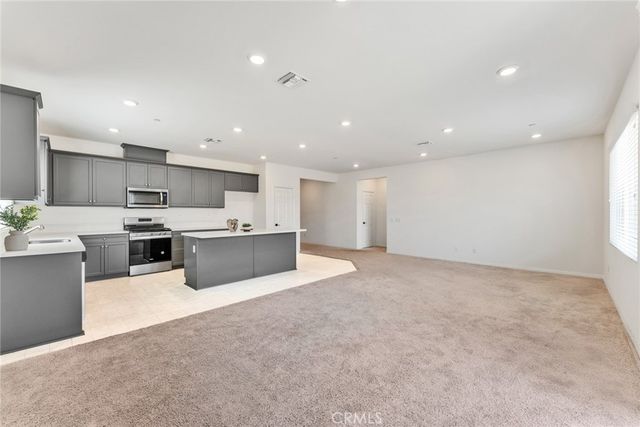 19794 Barnfield Place, Riverside, CA 92507