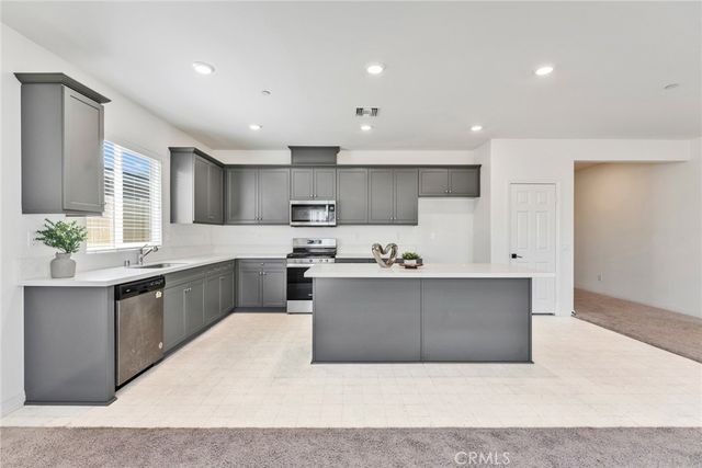 19794 Barnfield Place, Riverside, CA 92507