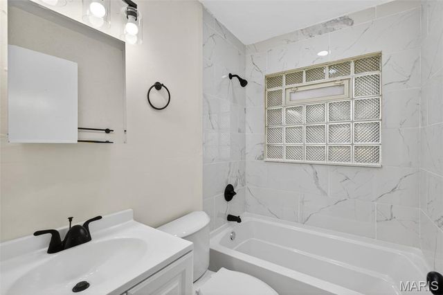 437 Lanark Road, St Louis, MO 63137