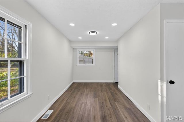 437 Lanark Road, St Louis, MO 63137