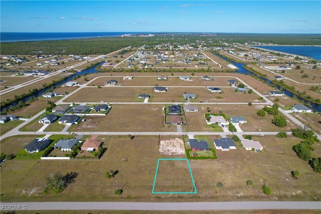 3905 Caloosa PKWY N, Cape Coral, FL 33993