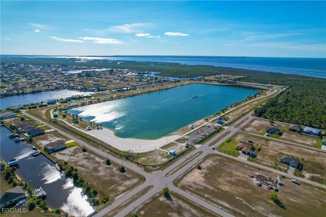 3905 Caloosa PKWY N, Cape Coral, FL 33993