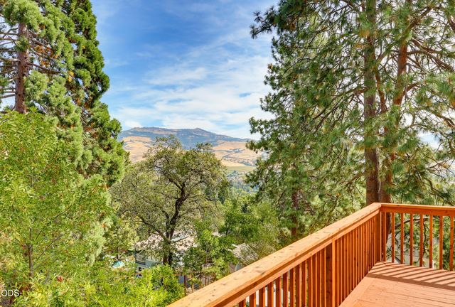 264 Alta Avenue, Ashland, OR 97520
