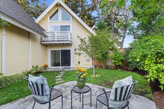 2524 W Middlefield Road, Mountain View, CA 94043