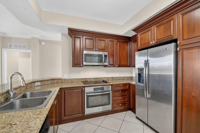 1660 Renaissance Commons Boulevard 2517, Boynton Beach, FL 33426