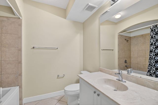 1660 Renaissance Commons Boulevard 2517, Boynton Beach, FL 33426