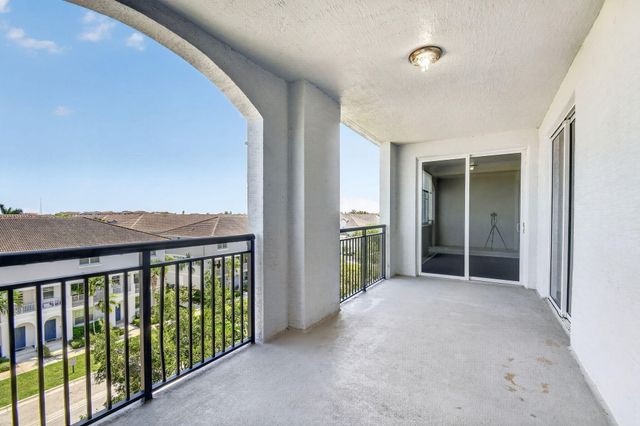 1660 Renaissance Commons Boulevard 2517, Boynton Beach, FL 33426