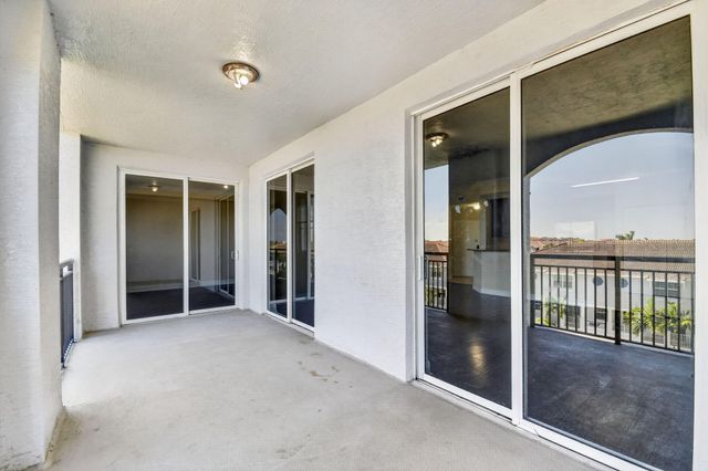 1660 Renaissance Commons Boulevard 2517, Boynton Beach, FL 33426