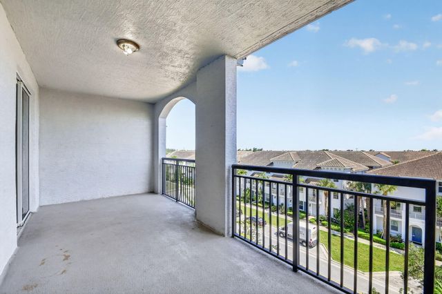 1660 Renaissance Commons Boulevard 2517, Boynton Beach, FL 33426