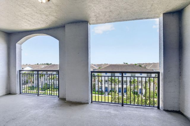 1660 Renaissance Commons Boulevard 2517, Boynton Beach, FL 33426