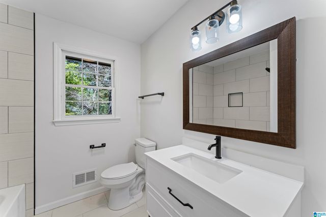 640 GRIFFIN ROAD, Chelsea, AL 35043