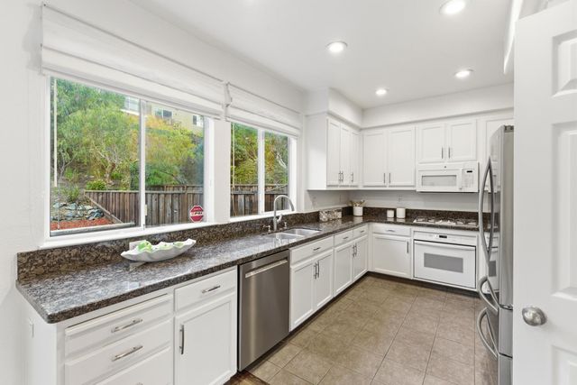 12 Baycrest Way, South San Francisco, CA 94080