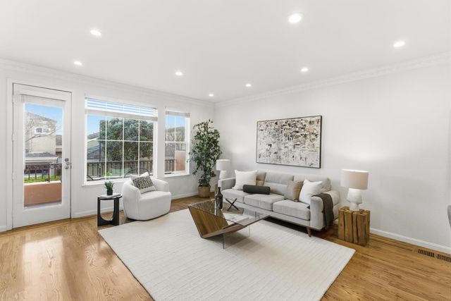 12 Baycrest Way, South San Francisco, CA 94080