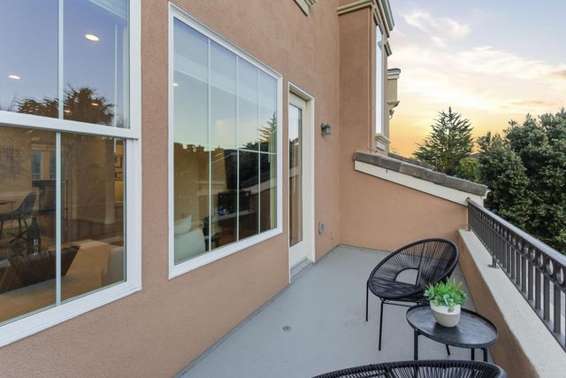 12 Baycrest Way, South San Francisco, CA 94080