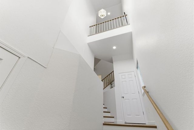 12 Baycrest Way, South San Francisco, CA 94080