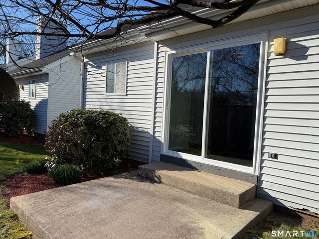 806 Hartford Road C, Manchester, CT 06040