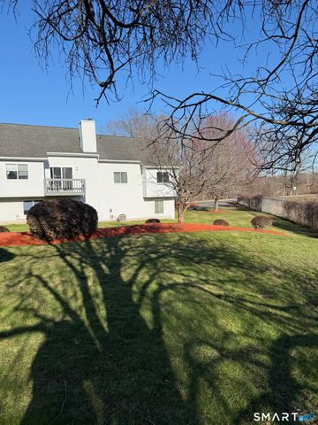 806 Hartford Road C, Manchester, CT 06040