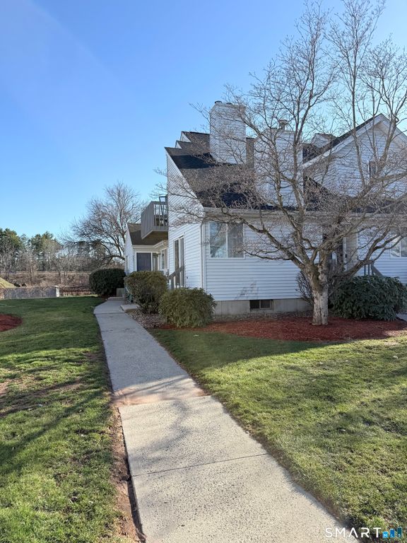 806 Hartford Road C, Manchester, CT 06040