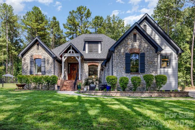 2418 Talbot Court, Sherrills Ford, NC 28673