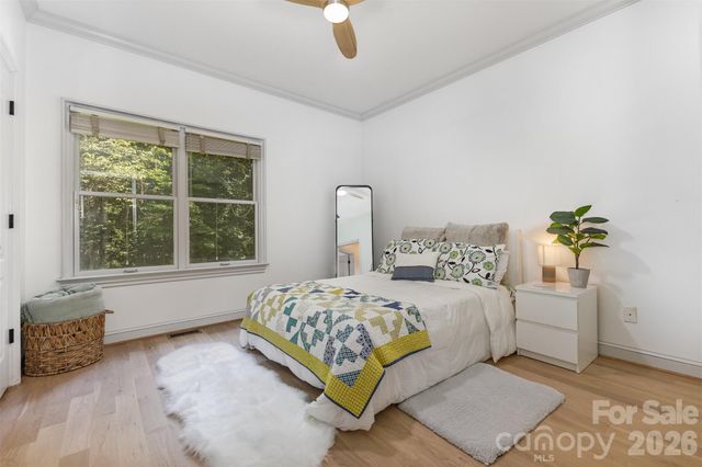 2418 Talbot Court, Sherrills Ford, NC 28673