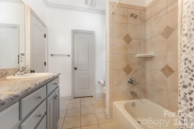 2418 Talbot Court, Sherrills Ford, NC 28673