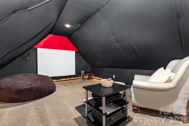 2418 Talbot Court, Sherrills Ford, NC 28673