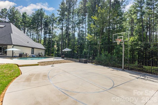 2418 Talbot Court, Sherrills Ford, NC 28673