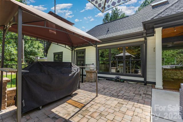 2418 Talbot Court, Sherrills Ford, NC 28673