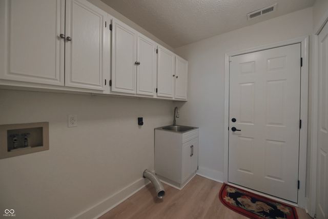 9939 Estep Drive, Carmel, IN 46280