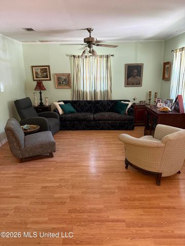 495 Gay Avenue, Gulfport, MS 39507