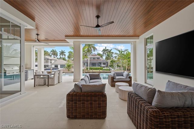 408 16th AVE S, Naples, FL 34102